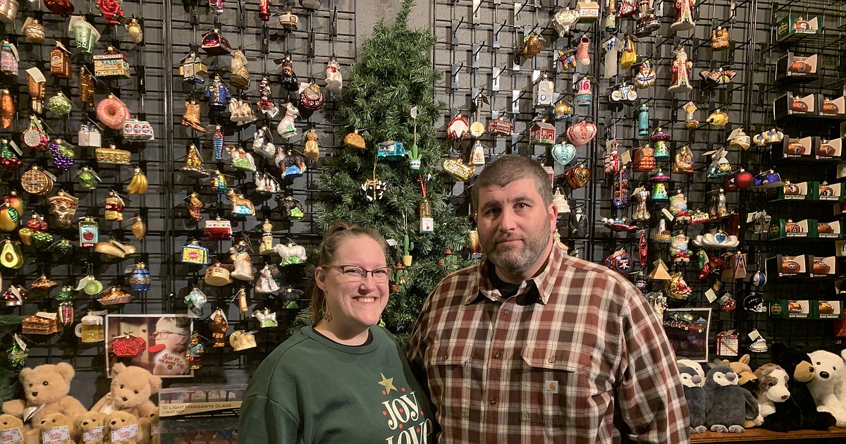 Christmas shopping begins in May in Cd’A