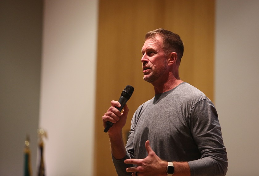 Former NFL quarterback Ryan Leaf speaks to members of the Grant County Community court Thursday. Leaf shared his story on mental health struggles, addiction and recovery.