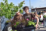 Moses Lake FFA students bring blooms downtown with student-grown flowers