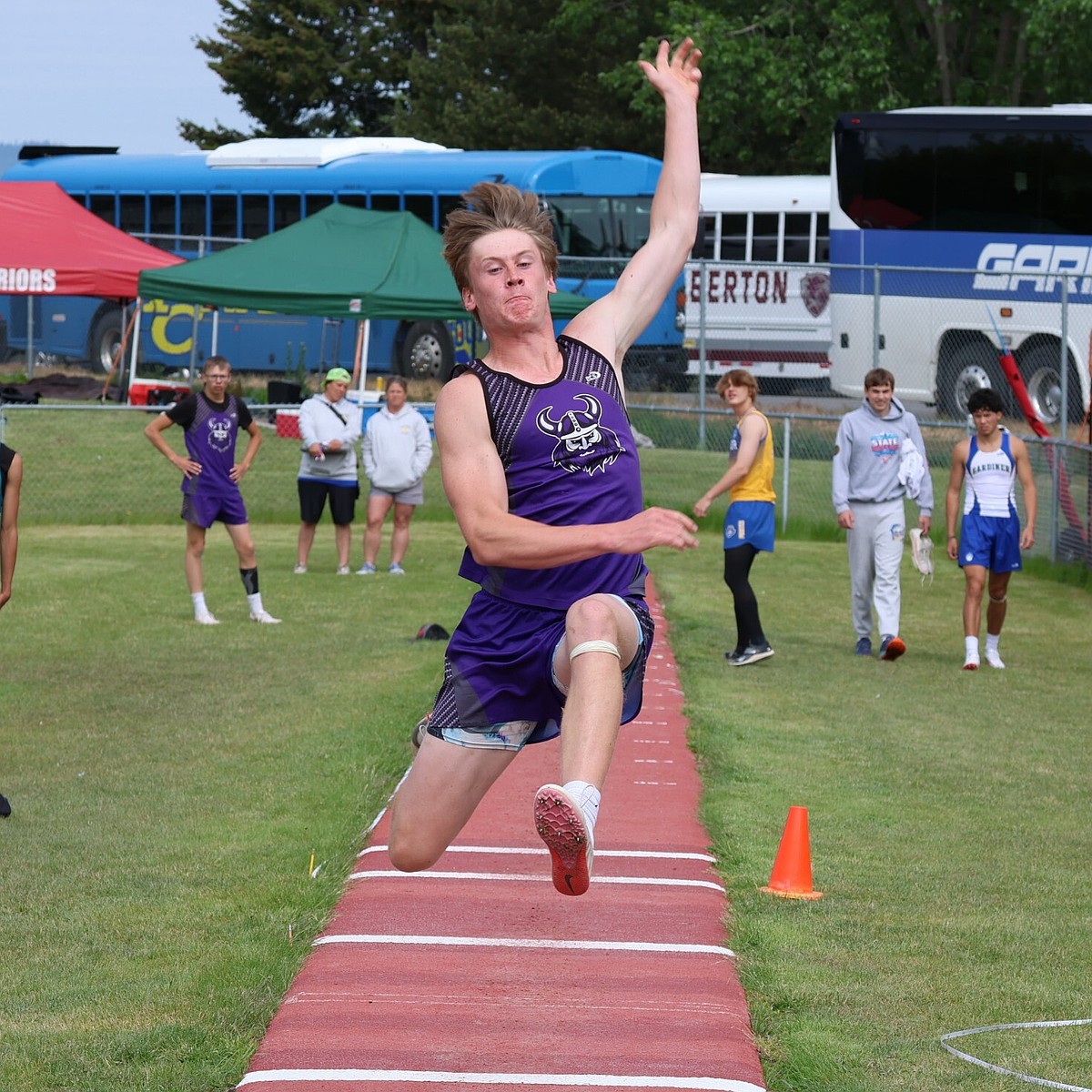 Lake County schools see qualifying finishes at divisional track meets
