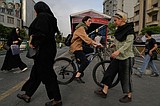 US and Iranian negotiators reach tentative deal to extend ceasefire and launch nuclear talks