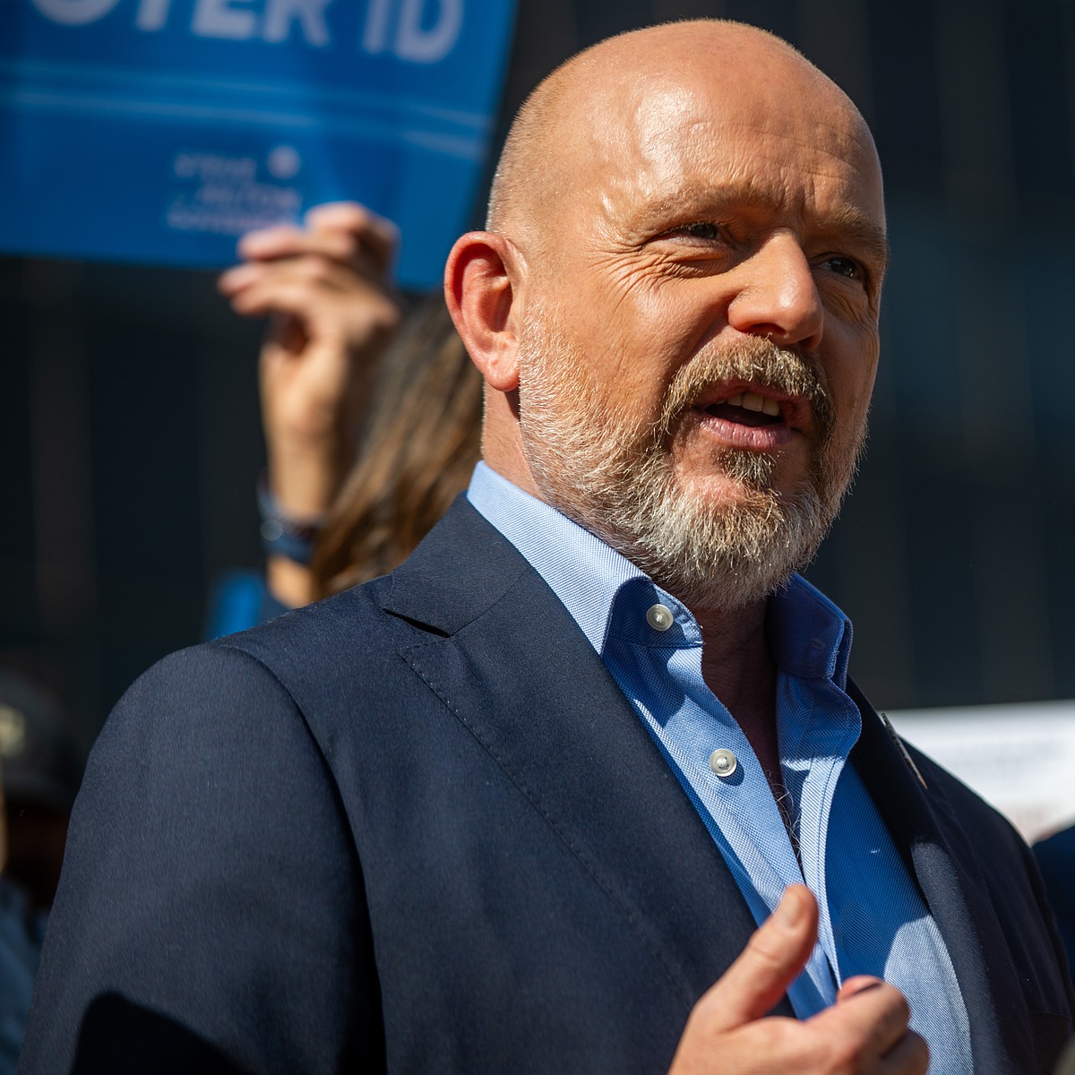Republican Steve Hilton advances to general election in race for California governor