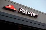 Pizza Hut, overtaken by the arrival of delivery culture, will be sold for $2.7 billion