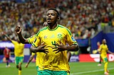 South Africa keeps its World Cup hopes alive with a 1-1 draw against the Czech Republic