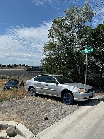 A Moses Lake man was arrested after he allegedly attempted to elude Moses Lake Police officers by driving in the wrong lane of SR 17 late Monday morning.