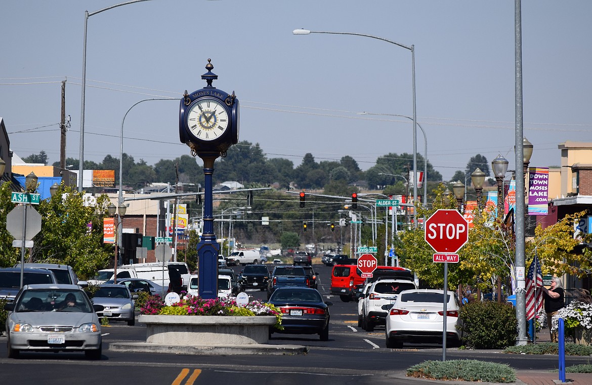 Moses Lake city officials are working on a plan to improve downtown.