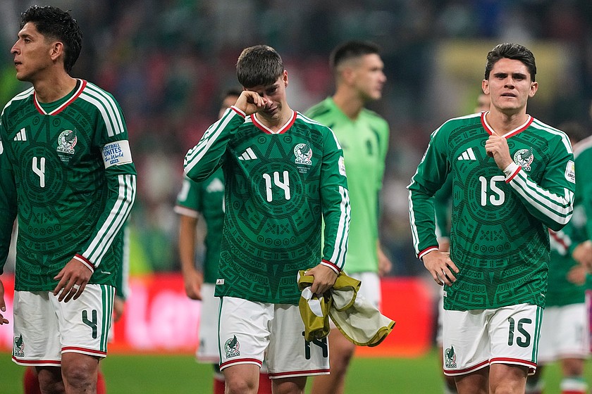 Mexico players react following the World Cup round of 16 soccer match between Mexico and England in Mexico City, Sunday, July 5, 2026. (AP Photo/Natacha Pisarenko)