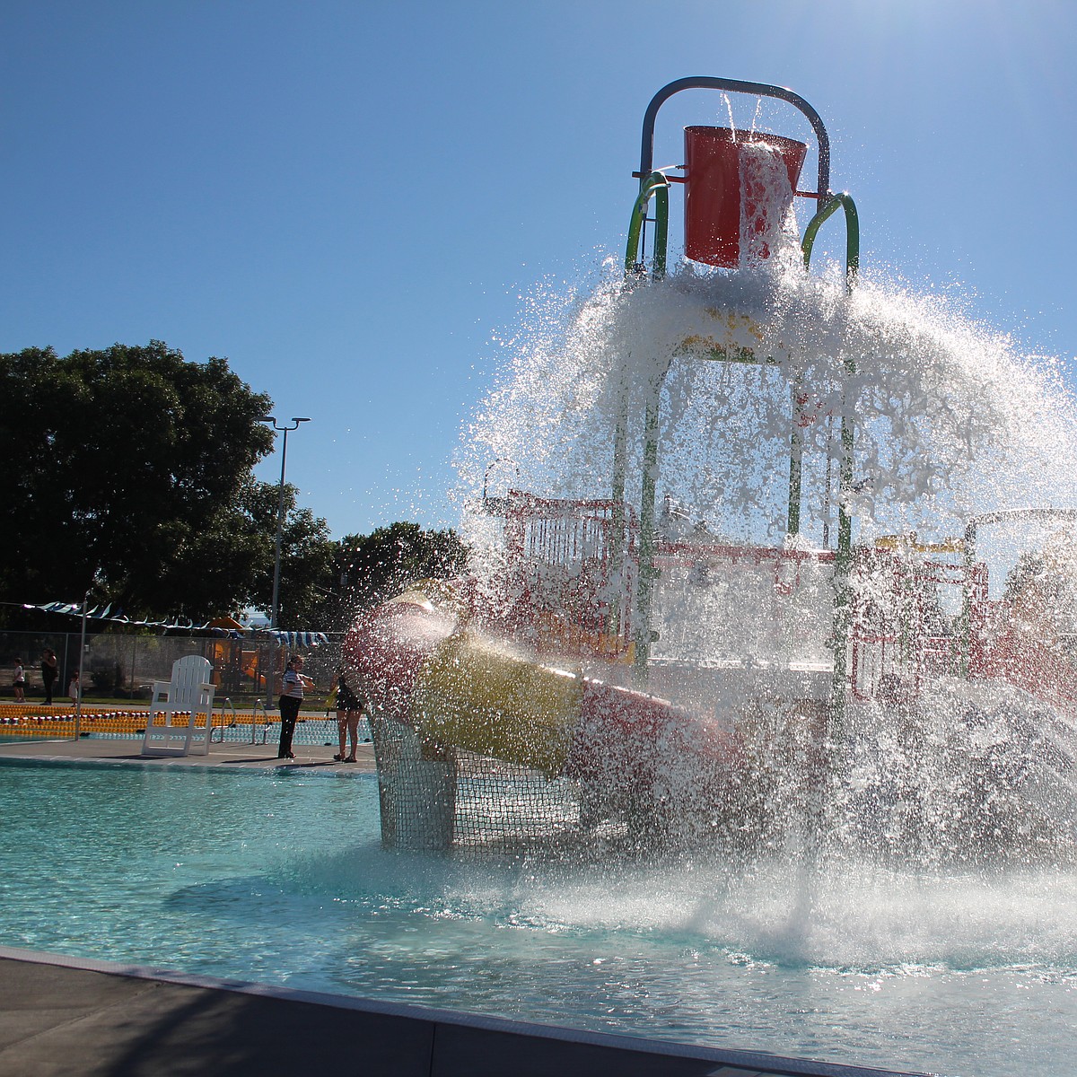Quincy officials looking for more lifeguards for new Aquatic Center