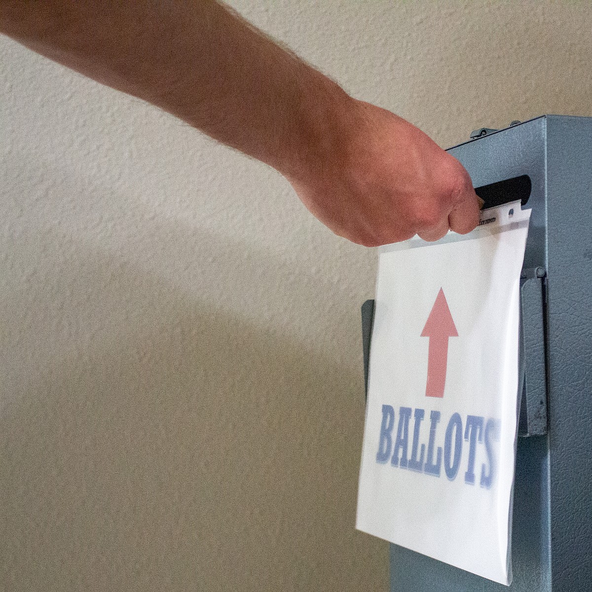 Fifth Congressional District candidates discuss their qualifications