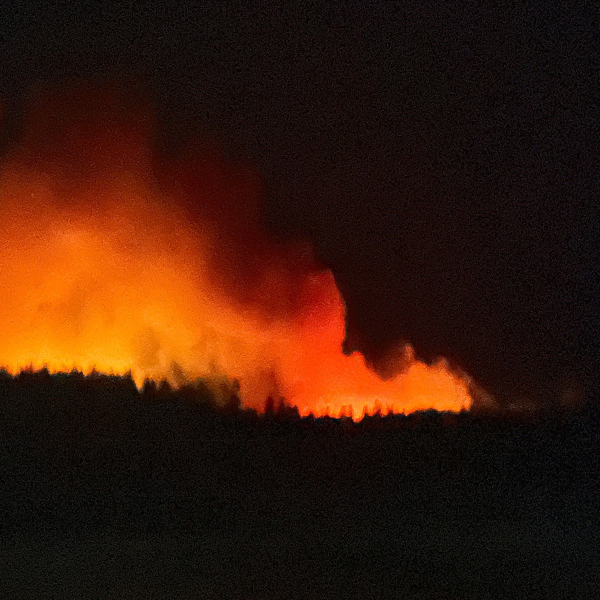 Crews battling Boundary County wildfires