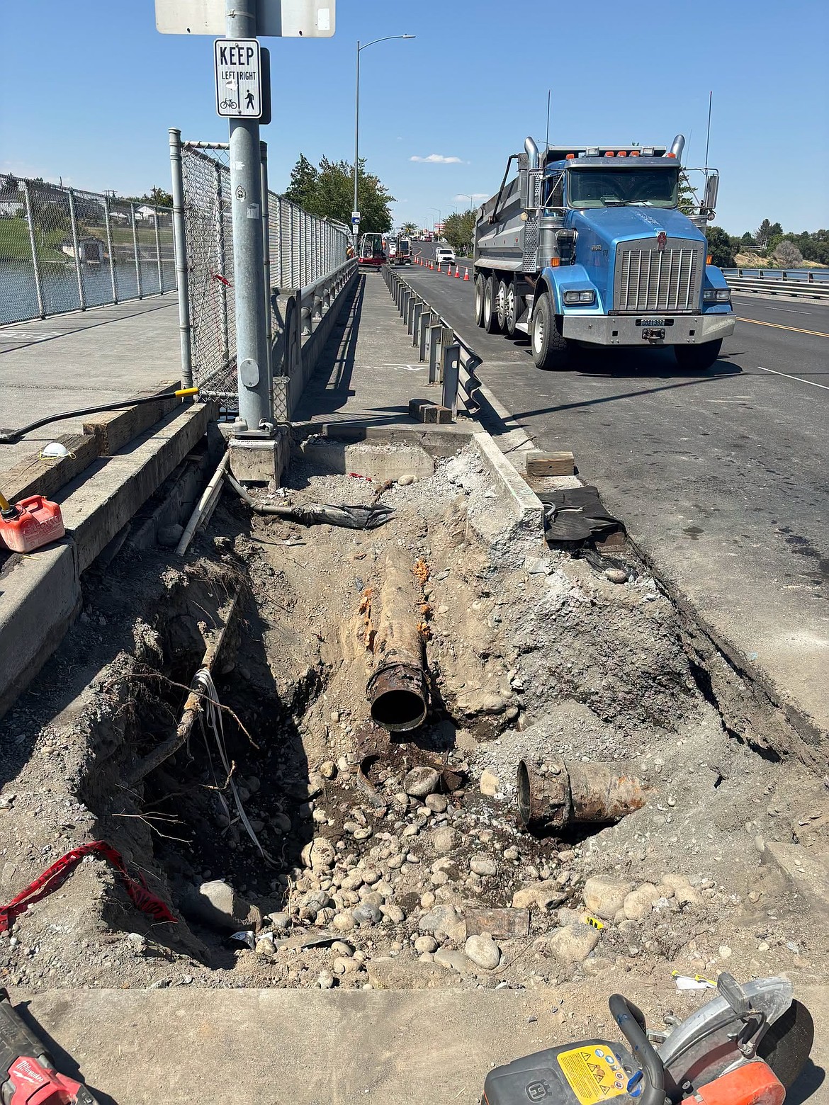 Construction crews have shifted to night work on a project impacting traffic on the Alder Street Bridge in Moses Lake.