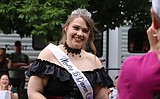 From ballads to a crown, Murray celebrates its legendary lady