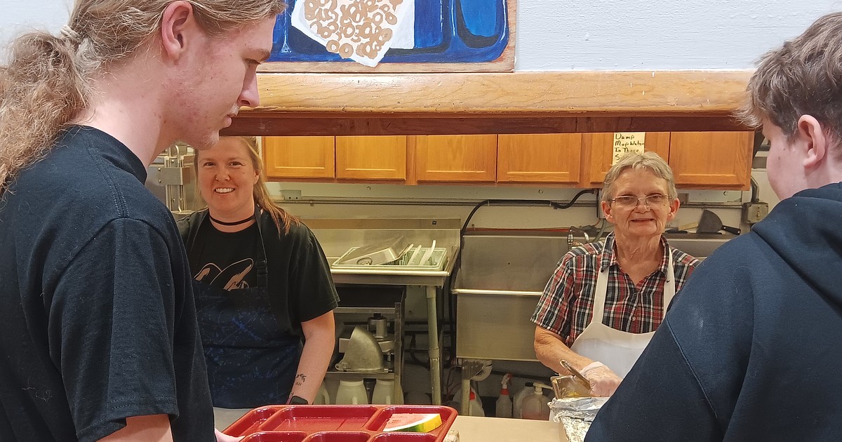 Dove to hang up her spatula after three decades with Alberton School
