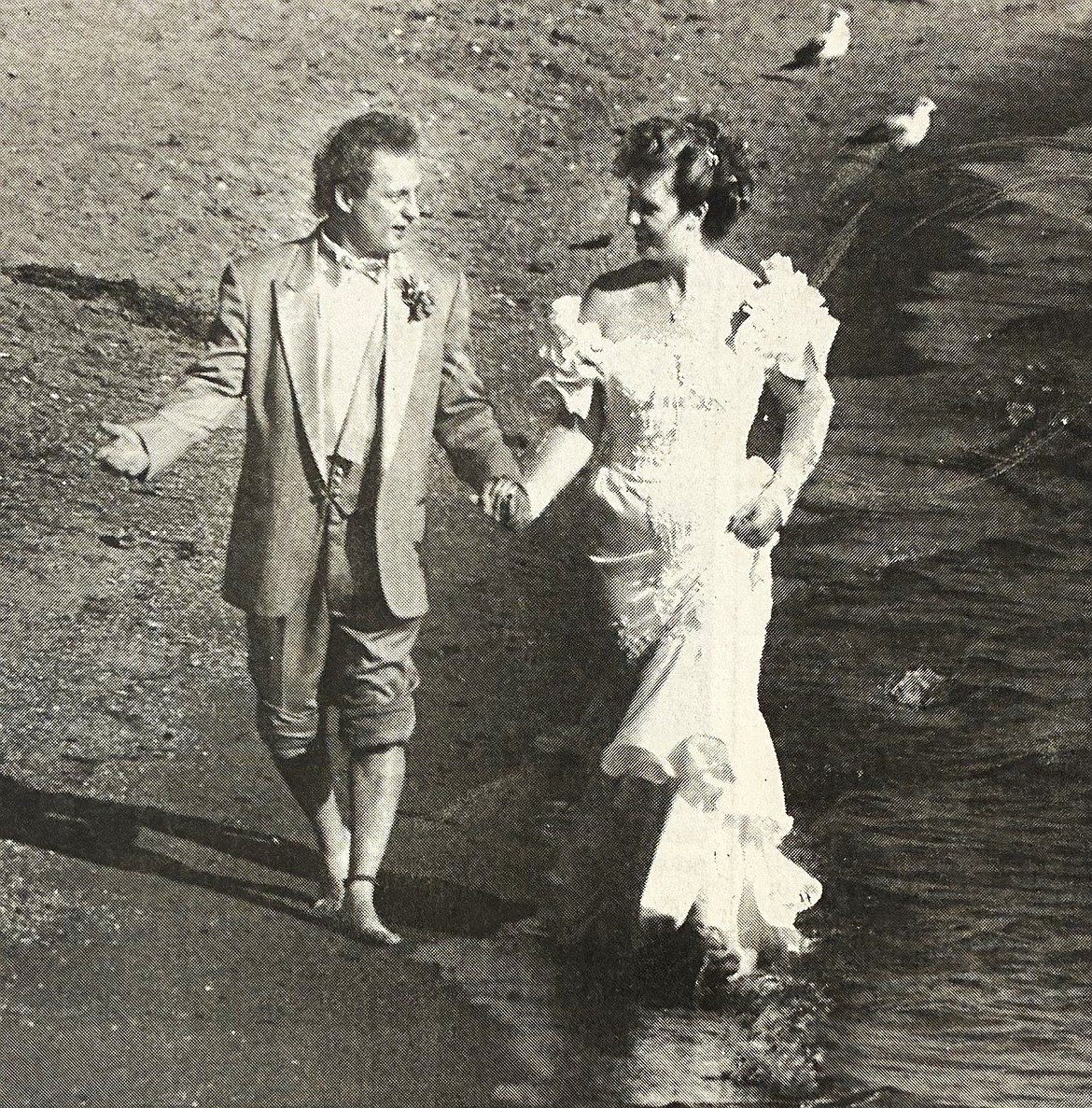 In 1991, newlyweds Steve and Christie Kambich of Butte, Mont., dipped their toes in the water at Independence Point.