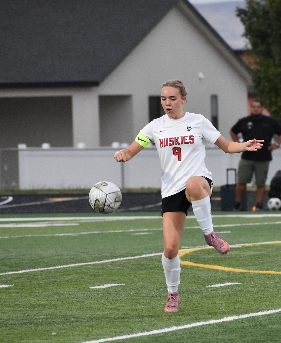 Huskies sophomore Abbie Sorenson gains possession of the ball during Thursday's road game.