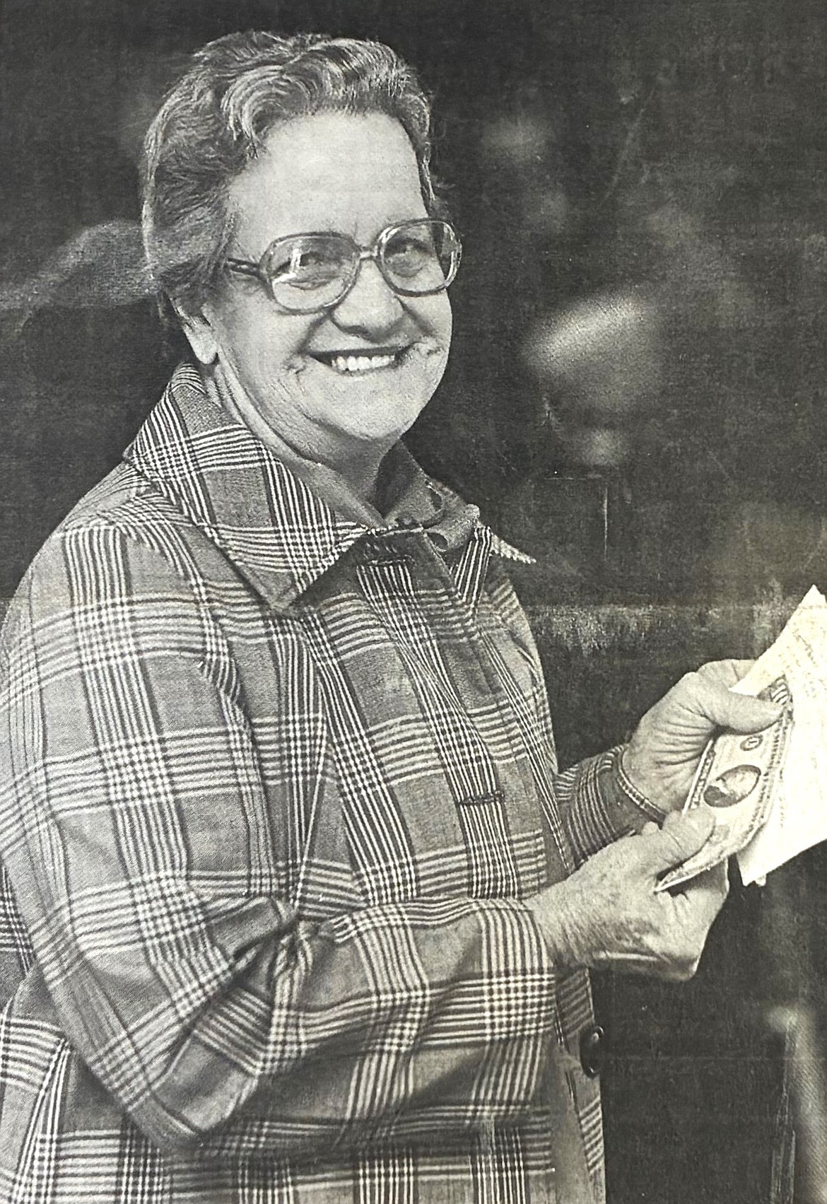 In 1986, Lucille Applegate displayed a $10 bill that she received from an old acquaintance who had "swiped it from her,” 51 years before.