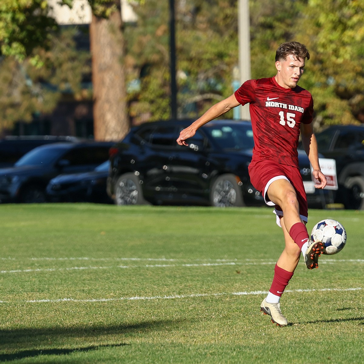 NIC Soccer Defeats CSI to Move Closer to Conference Title