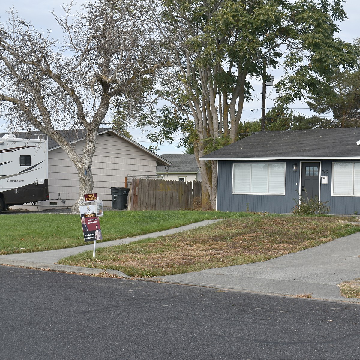 High interest rates slow home sales