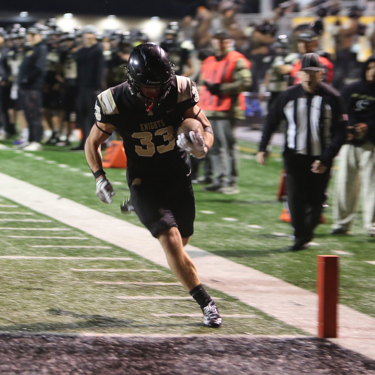 Flood scores three times as Knights cruise past Eagles