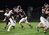 Lee’s 265-yard night powers Ephrata past Ellensburg