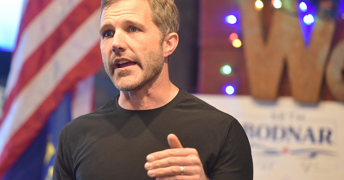 Independent Seth Bodnar courts 'politically homeless' voters in Senate race's final stretch