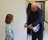 Astronaut Scott Kelly meets Coeur d'Alene students